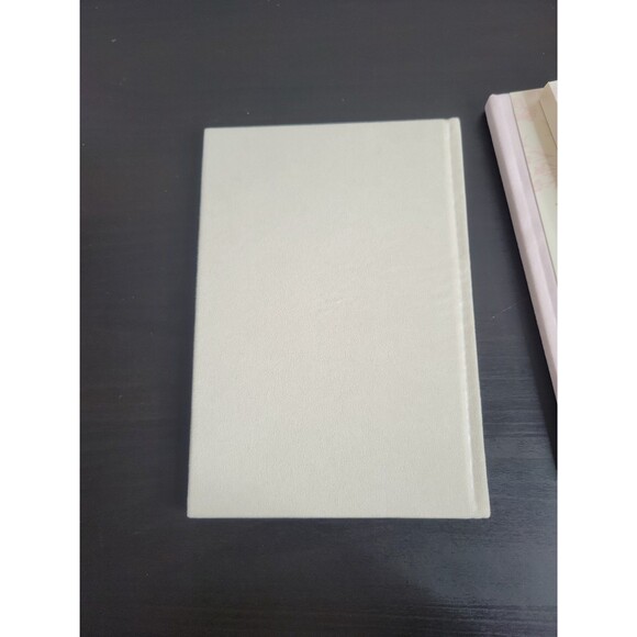 Set of bridgerton embroidered notebooks - Picture 3 of 7